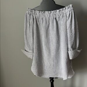 Isaac Mizrahi Gray Smocked Cuffed Sleeve Blouse